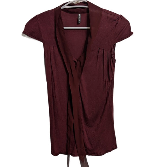 Burgundy Top - Picture 2 of 9